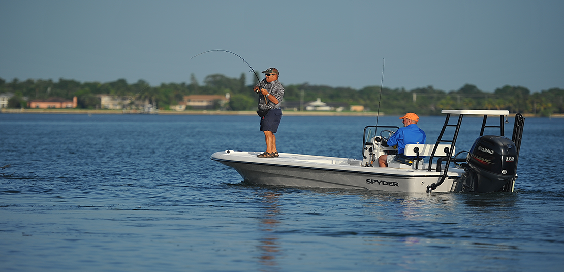 Spyder FX19 Flats Boat - Platinum w/ Black Powder Coat